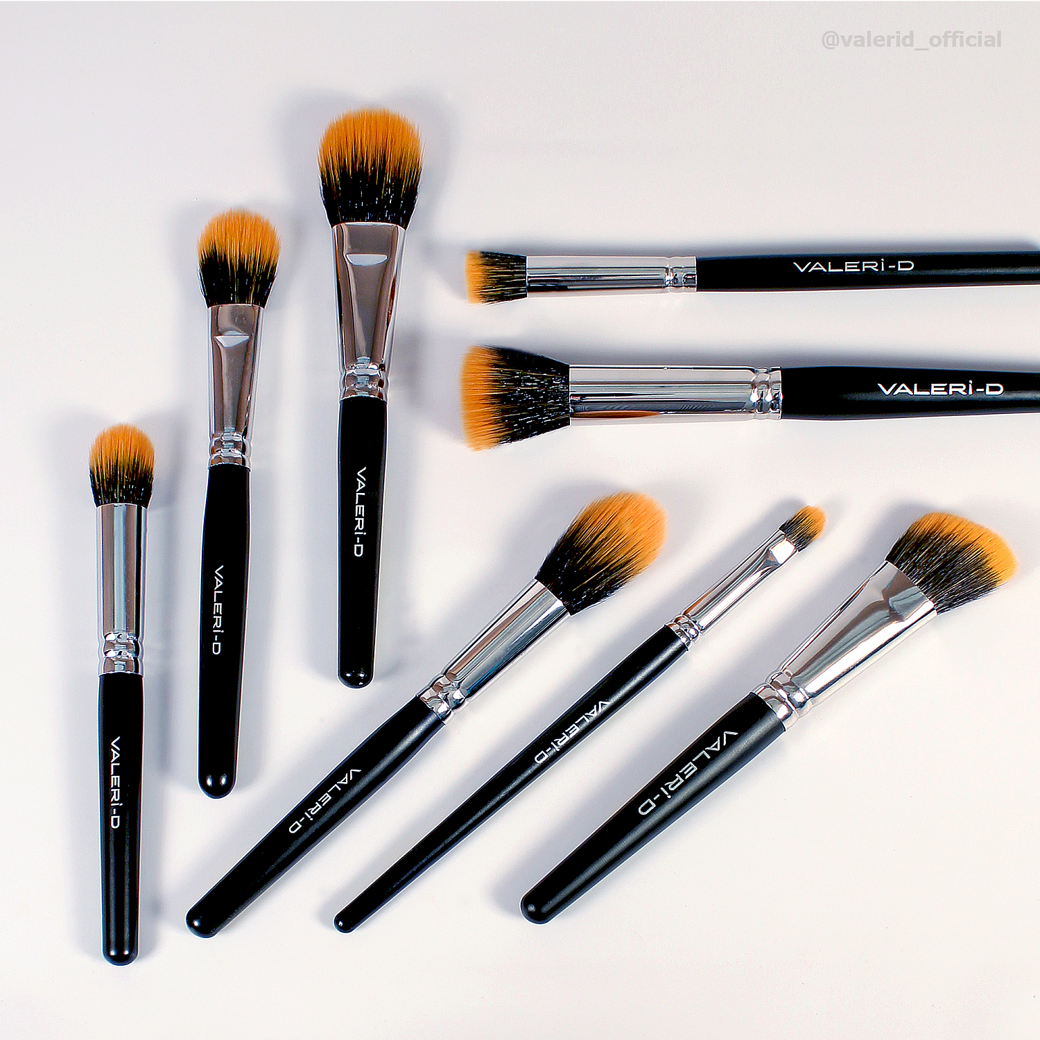 Безупречно ровное покрытие с кистями «дуофибра»